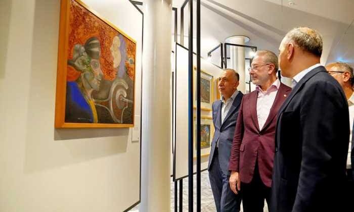 Tosyalı’dan İskenderun’da sanatı, toplumsal hafızayı ve kurumsal değerlerini buluşturan sergi