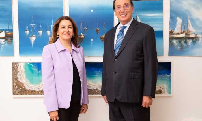 ‘Cam Gibi Denizler’ projesiyle 4 yılda  8 milyon litre deniz suyunu korudu