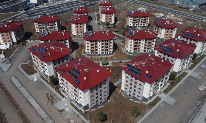 Kars Merkez’de 316 sosyal konutun teslimatı başladı