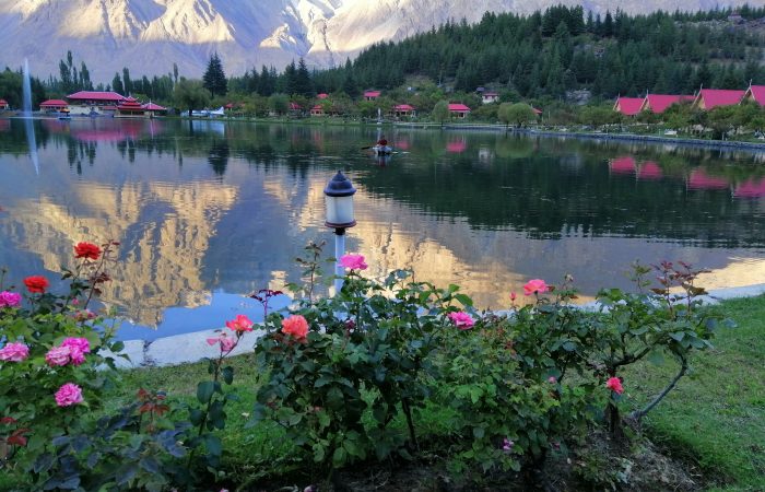 Shangrila Lake, Skardu