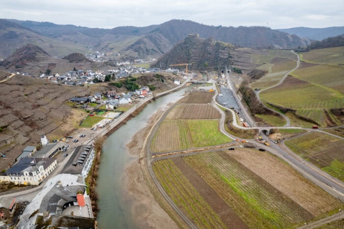 Luftaufnahme Mayschoß Gewässerwiederherstellung