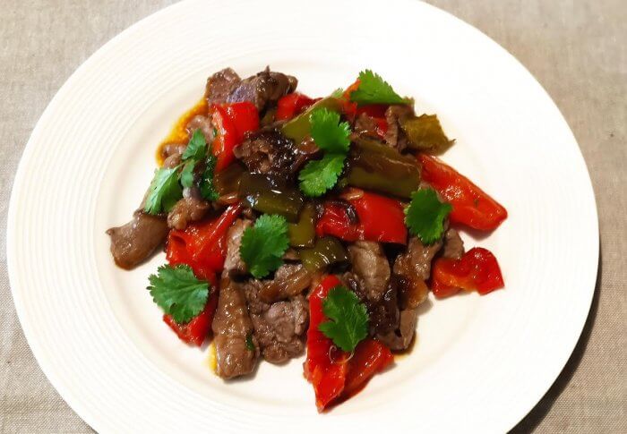 Bœuf aux poivrons