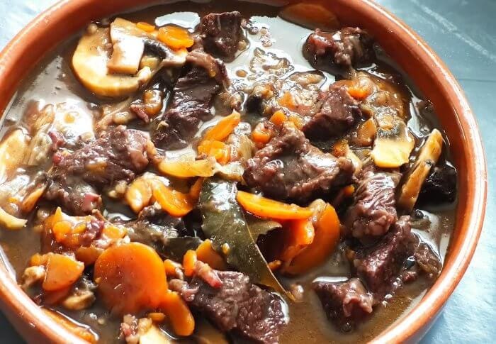 Joue de bœuf en bourguignon