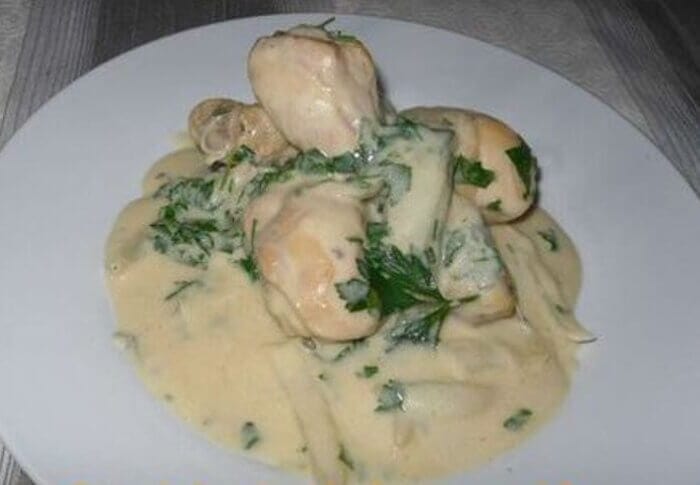 Poulet sauce blanche