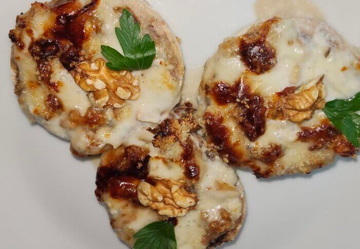Champignons farcis au bleu et aux noix