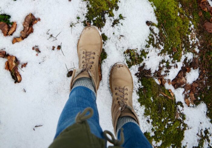 heated insoles inside boots in the snow