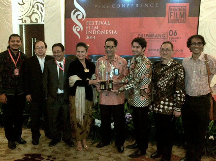 festival-film_-indonesia-2014-christine-hakim_-reza_-rahadian1
