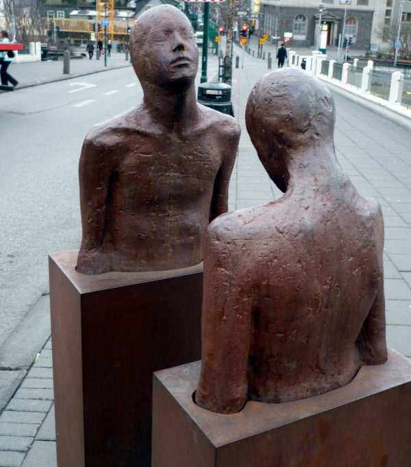 Picture – Sculpture in Reykjavik’s Laugavegur, taken by Christian Spatscheck in February 2010. All rights reserved.