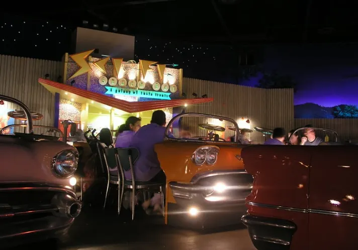 Enjoy a Drink or Snack at a Quick-Service Restaurant Enjoy a Drink or Snack at a Quick-Service Restaurant