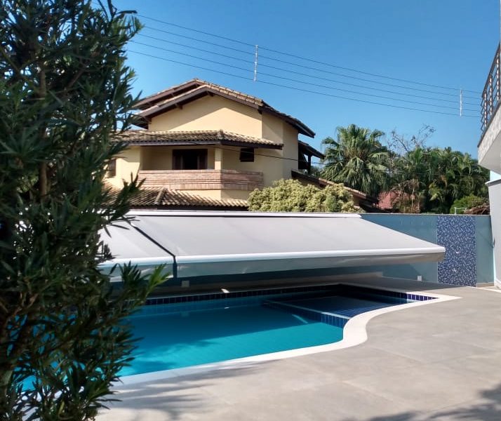 Estilo e Funcionalidade: A Combinação Perfeita no Toldo com Braço Articulado