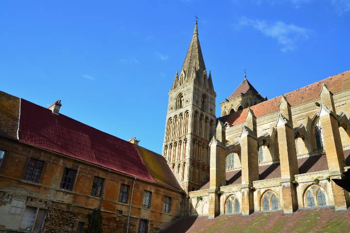 Abbaye Saint-Pierre-sur-Dives