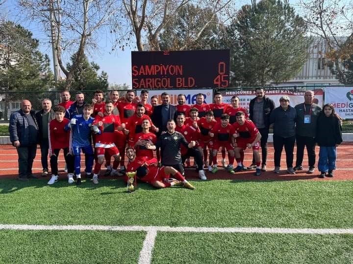 Sarıgöl Belediyespor 16’da 16 yaparak şampiyon oldu
