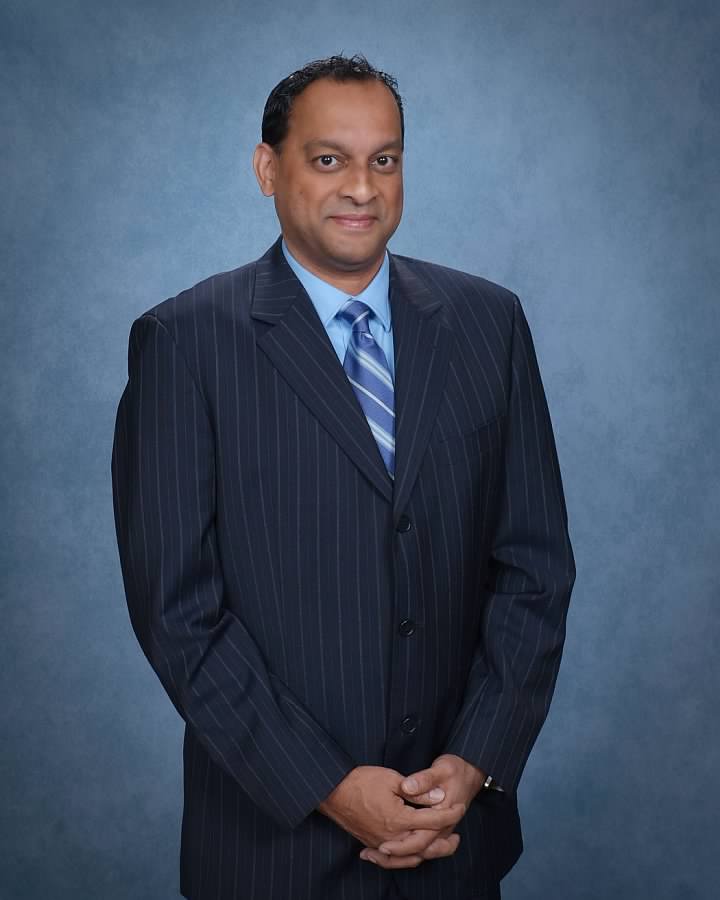 Dr. Vijay K. Davuluri plastic surgeon and hair transplant specialist at Gemini Plastic Surgery in Rancho Cucamonga.