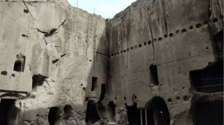 Gümüşler Manastırı