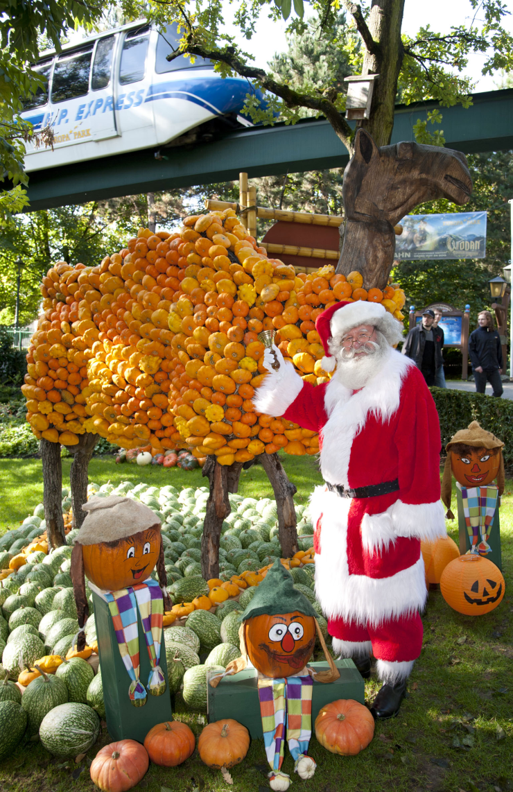 Foto: Europa-Park, Kürbis und Weihnachtsmann