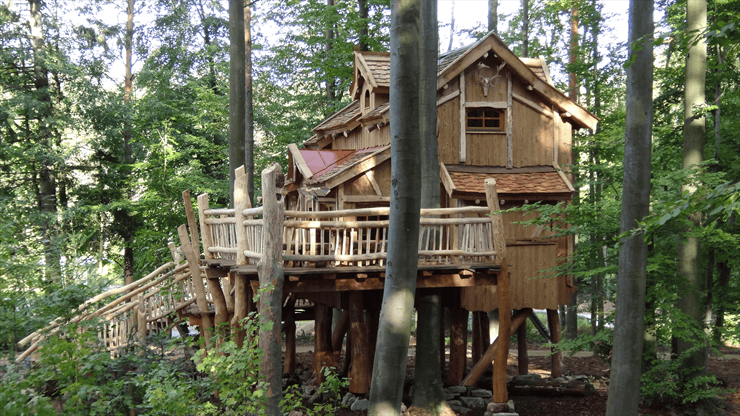 Foto: Erlebnispark Tripsdrill, Robinienheim Panorama