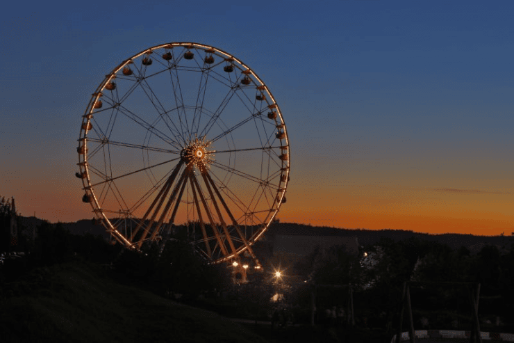 Foto: Skyline Park, Skyline Park bei Nacht, Riesenrad