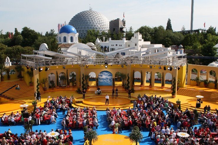Foto: Europa-Park, "Immer wieder sonntags - Bühne"