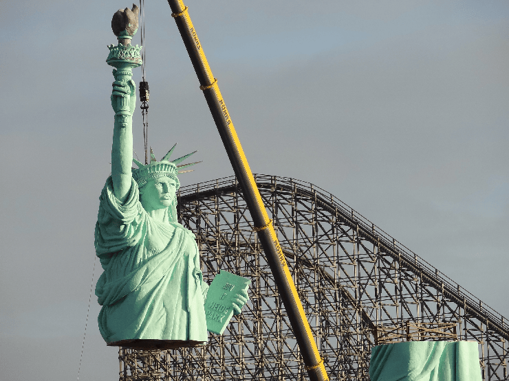 Foto: Heide-Park, Demontage Freiheitsstatue