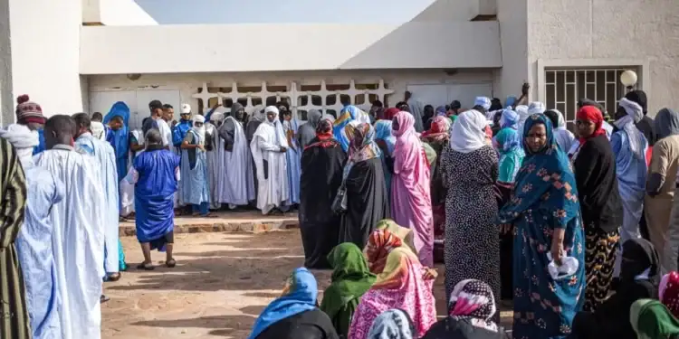 Voters wait to vote at a polling station in Nouakchott on May 13, 2023. © Med Lemine Rajel, AFP