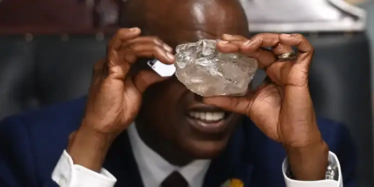 The Botswana government says the huge 2,492-carat diamond is the second-biggest ever discovered in a mine. It’s the biggest diamond found since 1905. President Mokgweetsi Masisi, above.. AFP via Getty Images