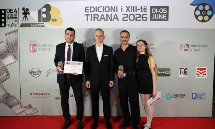 Saba Film yapımlarının çifte başarısı