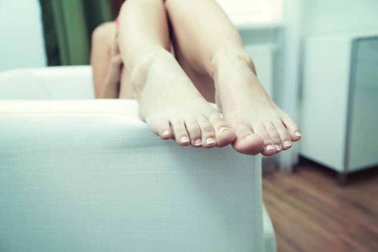 how to take feet pictures