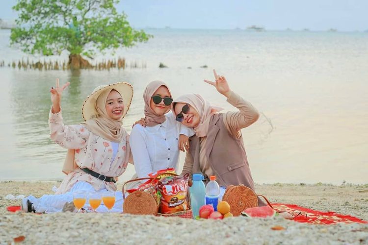 Pantai Ujung Piring Jepara