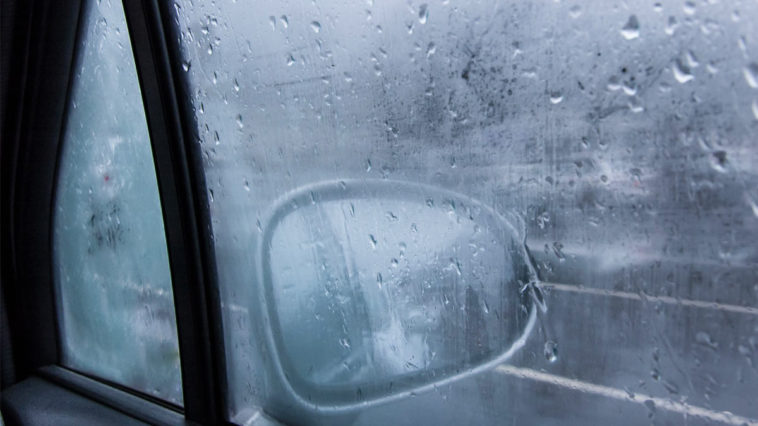 Что делать, чтобы стекла не потели в машине — CARHack.ru