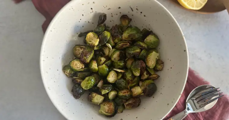 Air Fryer Brussels Sprouts (Crispy and Easy)