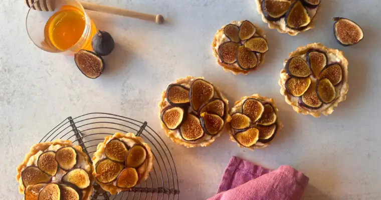 Fresh Fig Tartlets with Ricotta and Honey
