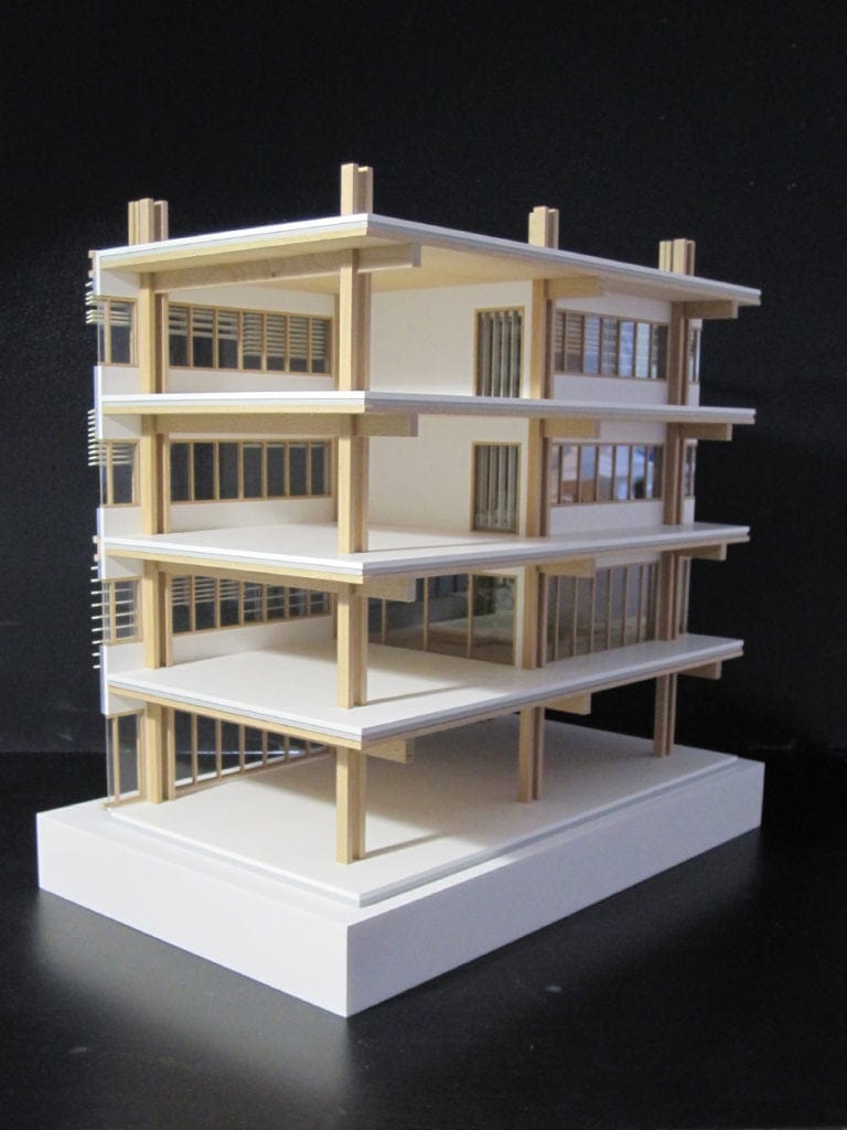 Maquette de coupe en bois de bureau à Maisons-Alfort par loci Anima