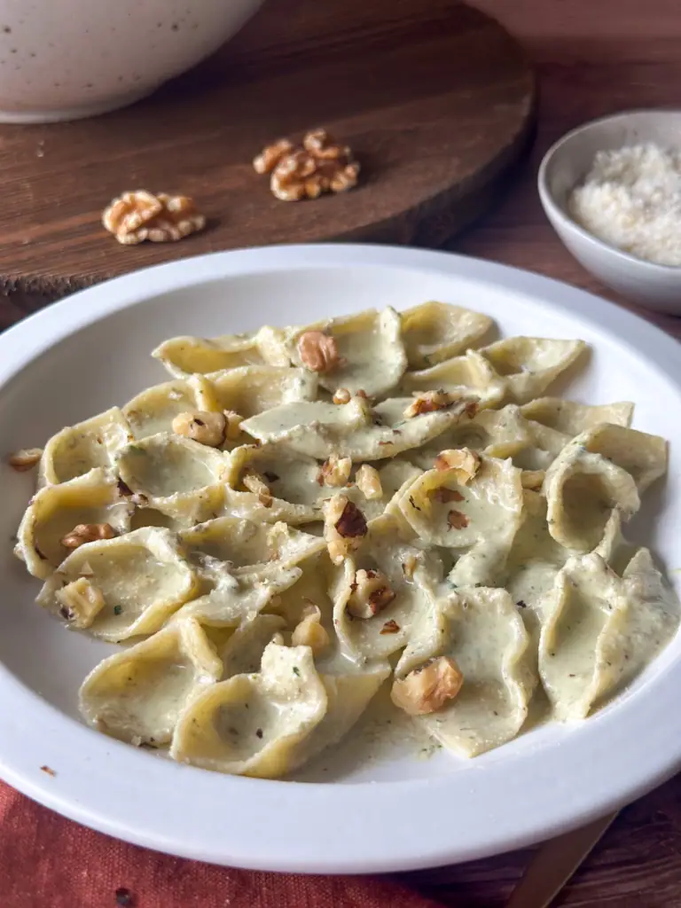 walnut sauce used for pasta