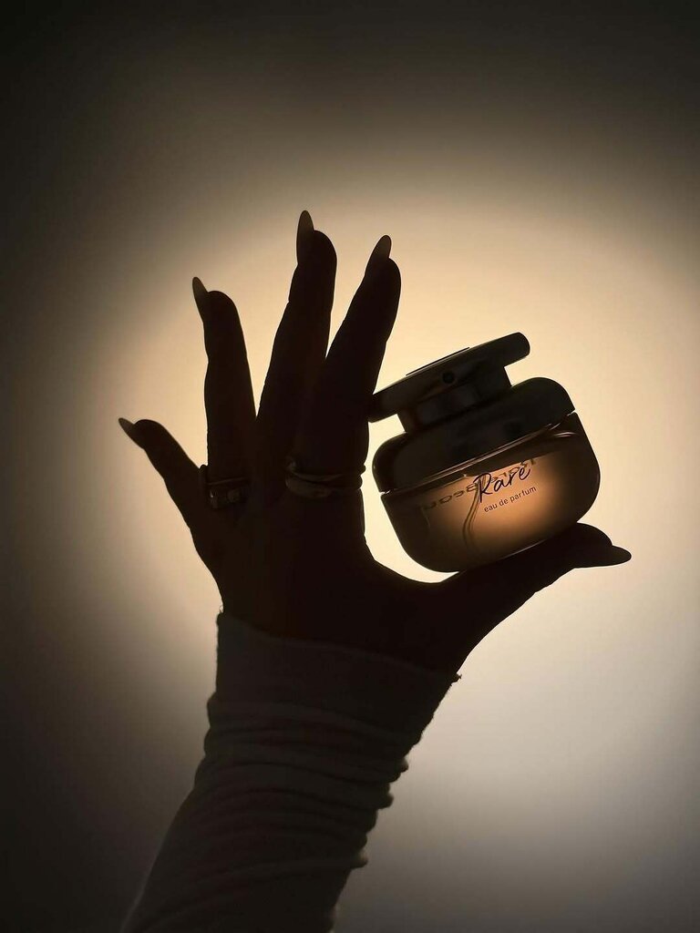 Rare Beauty Review: Selena Gomez&rsquo;s First Perfume