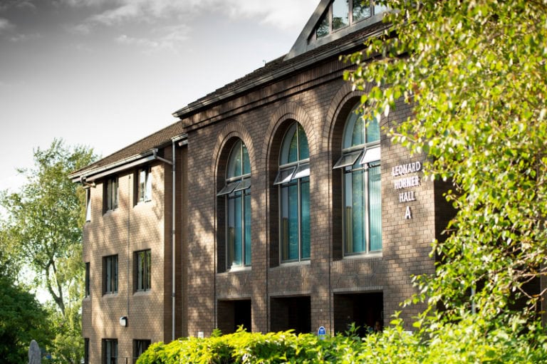 Junior Residential English Summer School Edinburgh Heriot-Watt university United Kingdom