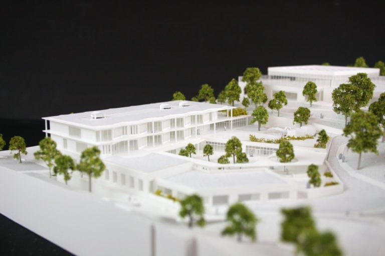 Maquette du conservatoire, école et salle de sport à Saint Germain en Laye par LA architecture, NZI, MAAJ et Atelier Volga