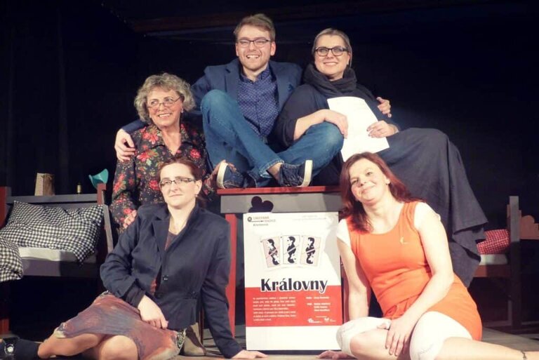 Honza a holky z Křenovického divadelního spolku