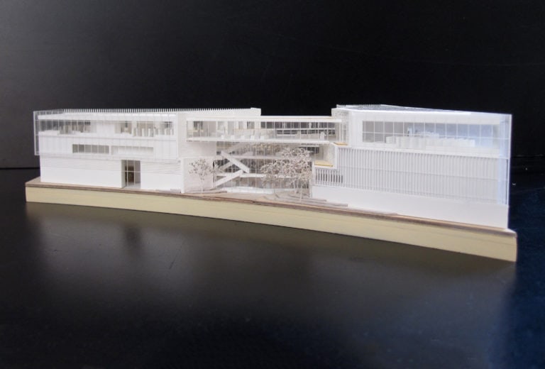 Maquette blanche du Learning center de Saclay par François Chochon et Laurent Pierre