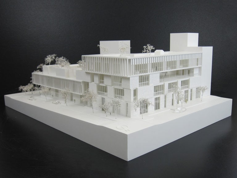 Maquette blanche de concours pour l'école les Fabriques à Marseille par l'agence Brenac & Gonzalez et Associés
