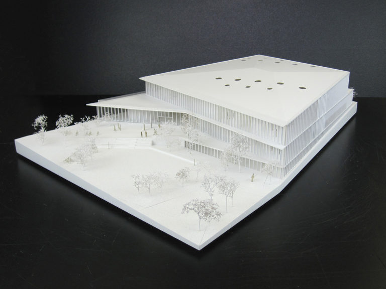 Maquette d'équipement sportif et culturel à Cesson Sévigné par explorations architecture