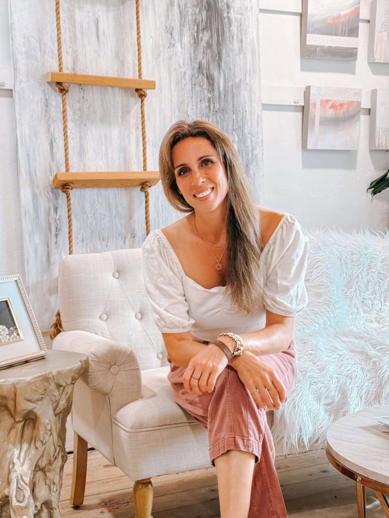 kristy abraham kristin llamas nashville artist photo