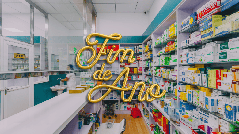 farmácia decorada para o fim do ano representando planejamento e organização de estoque