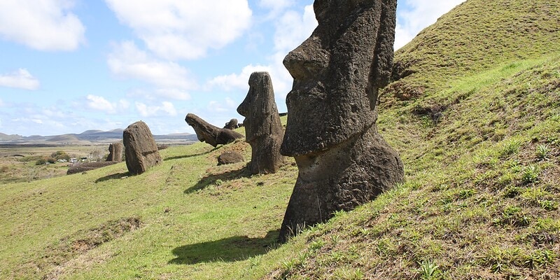 moai heykelleri