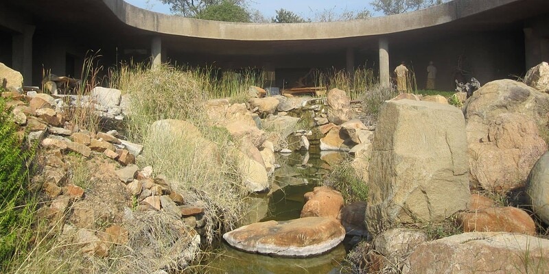 earth lodge, sabi