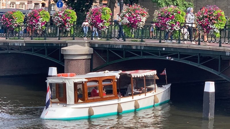 amsterdam-grachtenfahrt-privat-boot-delphine Amsterdam grachtenfahrt privat boot Delphine
