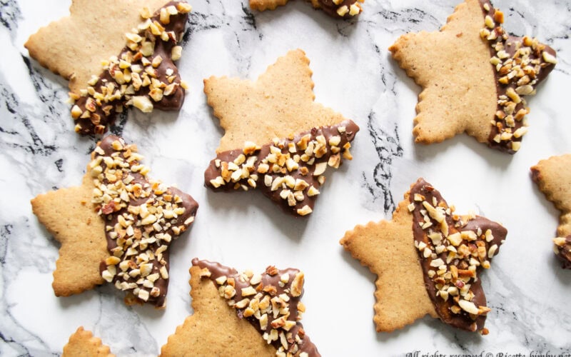 Biscotti di Natale con cioccolato Bimby