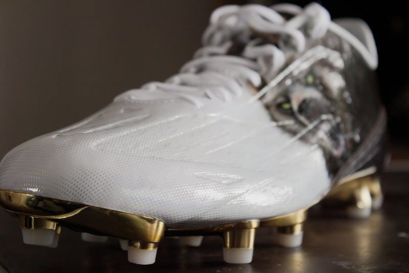 American football cleats ○ Soccer vs Football (The Great Debate) American football cleats