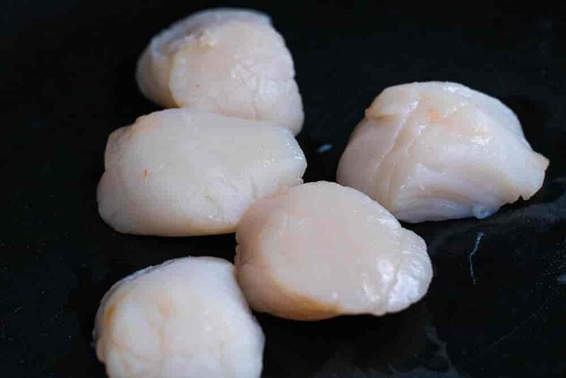 How To Prepare Scallops - AmateurChef.co.uk