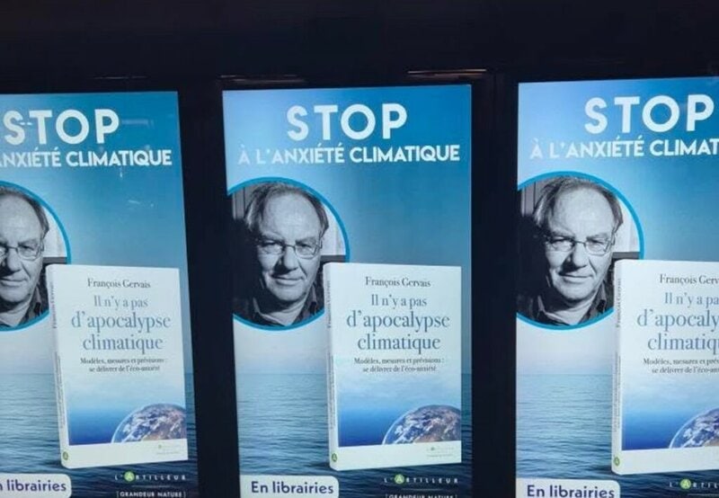 Publicité d'un livre climatosceptique de François Gervais en gare SNCF