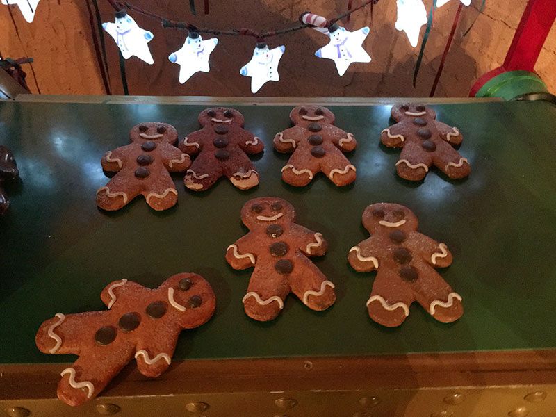 Santa Park - Cueva de los elfos de Papa Noel - Rovaniemi - Galletas de jengibre